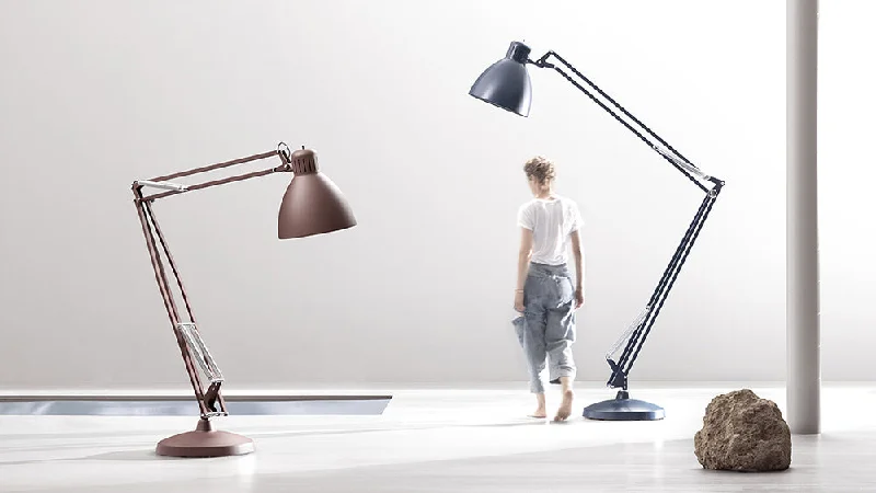 Track lighting with a sleek profileLeucos Lighting JJ BIG TR Body Only LED CASAMBI Outdoor Lamp Track lighting with a sleek profileLeucos Lighting JJ BIG TR Body Only LED CASAMBI Outdoor Lamp