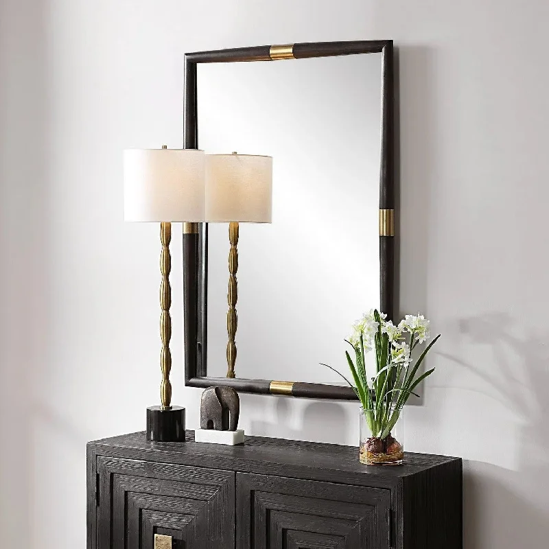Track lighting for adding a touch of eleganceLarkin Mirror