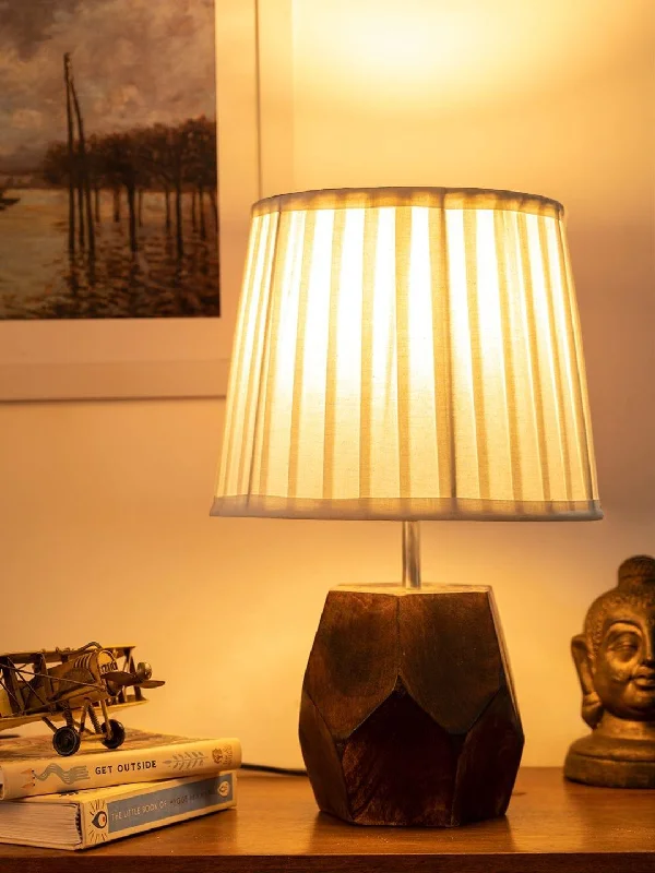 wooden table lamps with natural grain for a warm and organic feelwooden table lamps with natural grain for a warm and organic feelWooden Hexa Lamp with Pleeted Cotton White Shade wooden table lamps with natural grain for a warm and organic feelwooden table lamps with natural grain for a warm and organic feelWooden Hexa Lamp with Pleeted Cotton White Shade